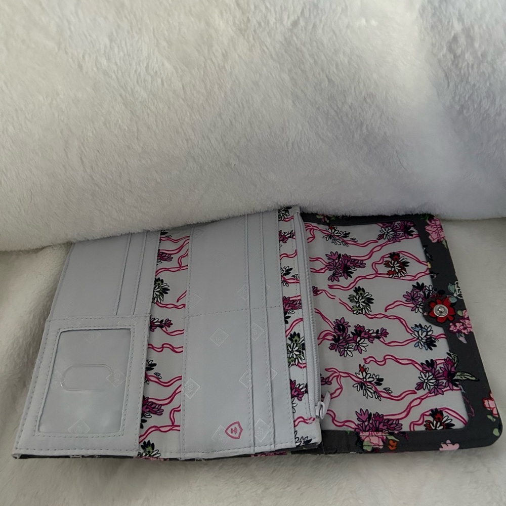 Vera Bradley sling purse 3 pc set - Picture 5 of 5